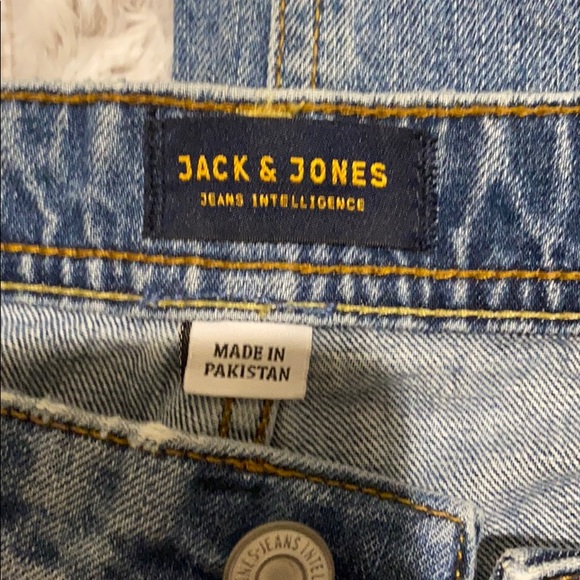 Men’s Jack & Jones distressed jeans, Size 33/34 - Picture 6 of 16